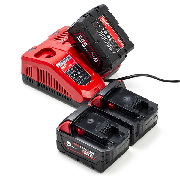 Milwaukee NRG Pack: 3x Milwaukee M18 B5 / 4932430483 accu's + lader (18 V, 5.0 Ah, origineel)  AMI00567 - 1