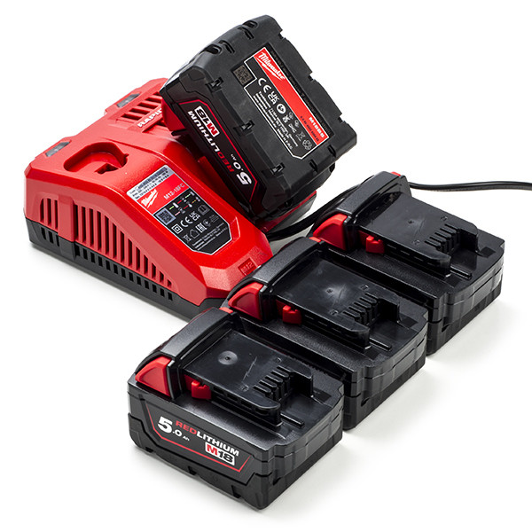 Milwaukee NRG Pack: 4x Milwaukee M18 B5 / 4932430483 accu's + lader (18 V, 5.0 Ah, origineel)  AMI00535 - 1