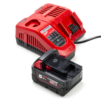 Milwaukee NRG Pack: Milwaukee M18 B5 / 4932430483 accu + lader (18 V, 5.0 Ah, origineel)  AMI00533