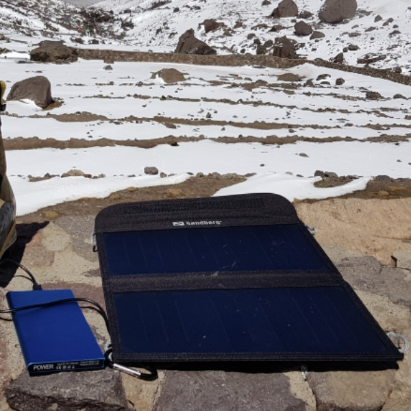 Sandberg Solar Charger (13W, 2x USB-A) ASA02124 - 4