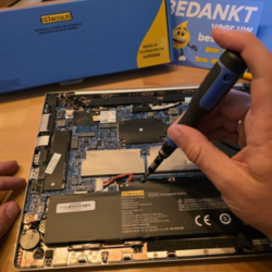 123accu en Stichting PC voor elk Schoolkind werken samen aan gelijke digitale kansen